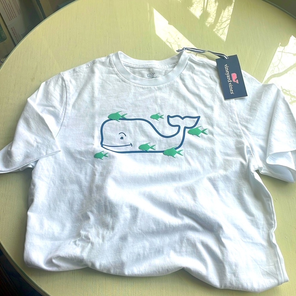 NWT boys Vineyard Vines graphic t-shirt sz L